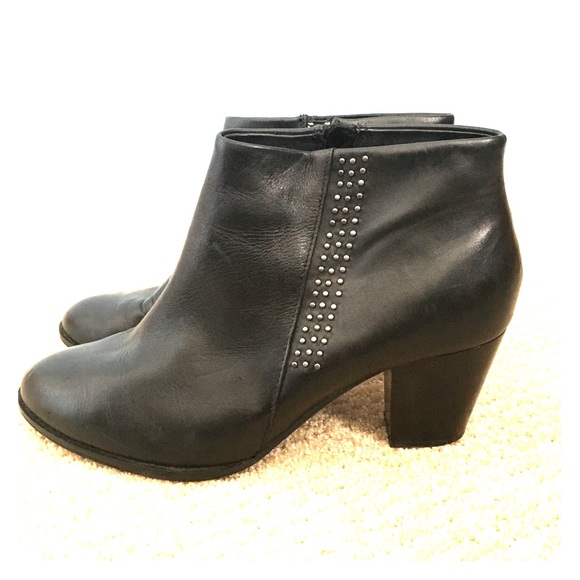 Vionic Shoes - Vionic black leather booties. Size 11